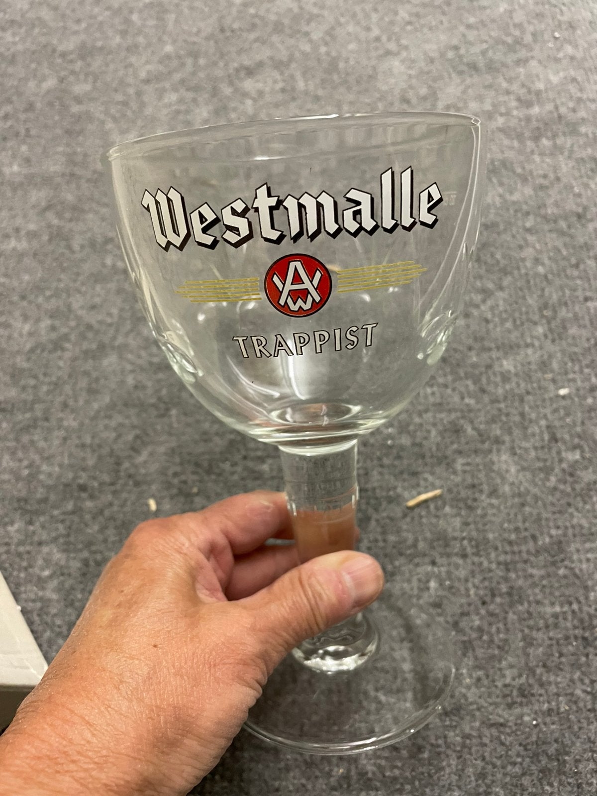 12 grote westmalle glazen geslepen motief en 2 kleinere, Verzamelen, Ophalen of Verzenden, Zo goed als nieuw