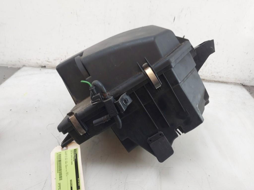 BOITIER FILTRE À AIR Volvo XC90 I (|8638962|), Info@volvocars.com, Volvo Car Germany GmbH, Siegburger Straße 229
50679  Köln, DE
