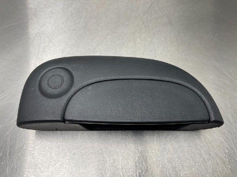 PORTIERGREEP BUITEN RECHTS Nissan Kubistar (F10), Gebruikt, Rechts, Nissan