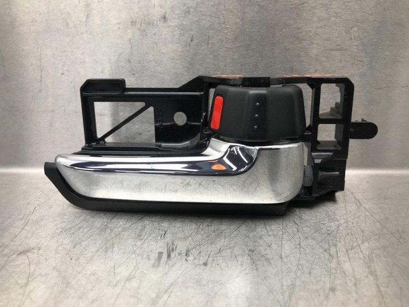 PORTIERGREEP BUITEN RECHTS VOOR Suzuki Ignis (MF), Auto-onderdelen, Gebruikt, Voor, Suzuki