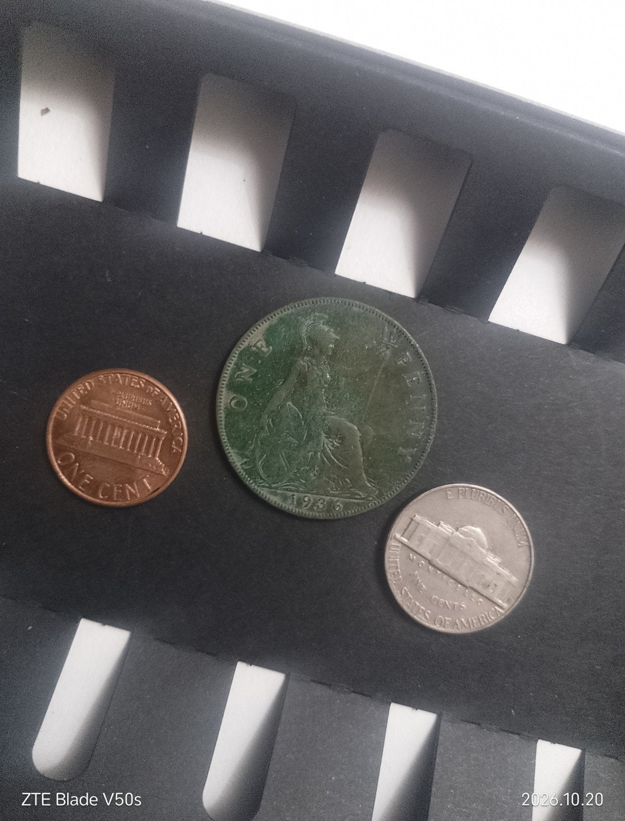 3 pièces, Enlèvement ou Envoi