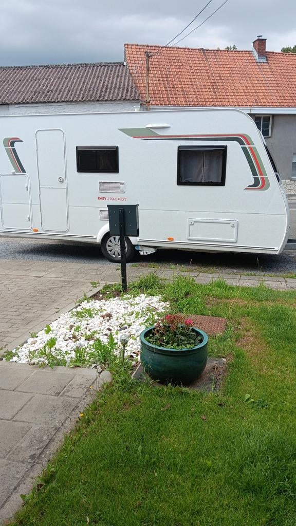 caravane de 8 mois  servi 7 jours  a vendre cause santé, Particulier, Auvent
