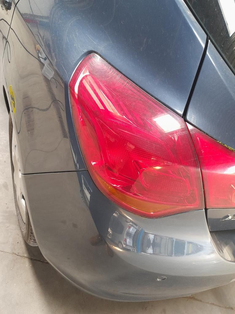 Feu arrière GAUCHE OPEL ASTRA J // 5060 AUVELAIS, Enlèvement ou Envoi, Opel