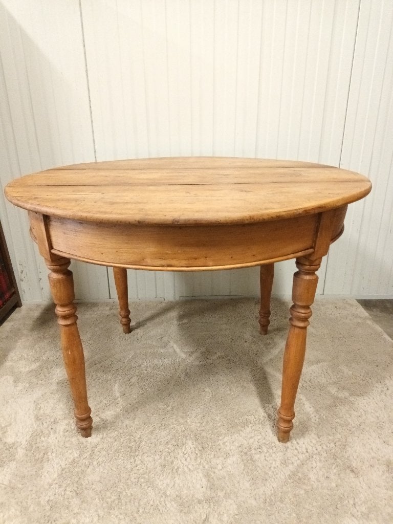 Table ronde française antique, Enlèvement