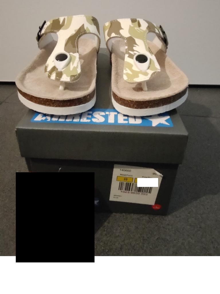 Teenslippers arrested, maat 33 (nieuw), Kinderen en Baby's, Kinderkleding | Schoenen en Sokken, Overige typen, Nieuw, Ophalen of Verzenden