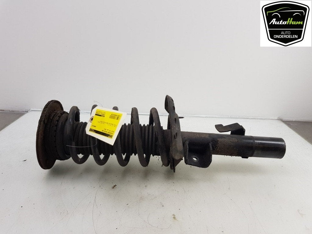 AMORTISSEUR OU ABSORBEUR DE CHOC AVANT DROIT Volvo V70 (BW), Info@volvocars.com, Volvo Car Germany GmbH, Siegburger Straße 229
50679  Köln, DE