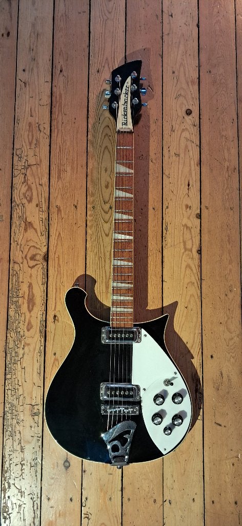 Rickenbacker 620 Jetglo 2011, Musique & Instruments, Enlèvement, Utilisé, Solid body, Autres marques
