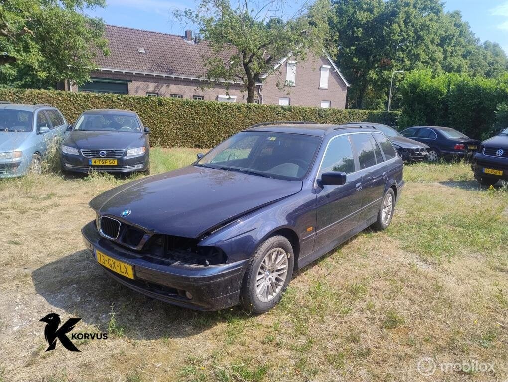 BMW 5-serie Touring 525d 2001 orient blauw, Gebruikt, BMW, BMW