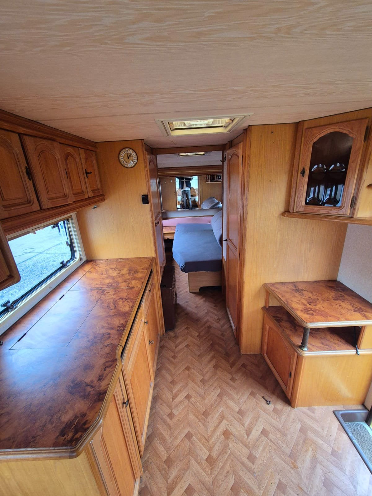 Tabbart, Caravans en Kamperen, Bedrijf