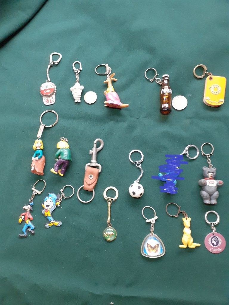 lot vintage sleutelhangers, Ophalen