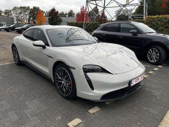 Porsche Taycan 4S Performance Battery Plus 4WD, Autos, Cuir, Argent ou Gris, Achat, 320 kW