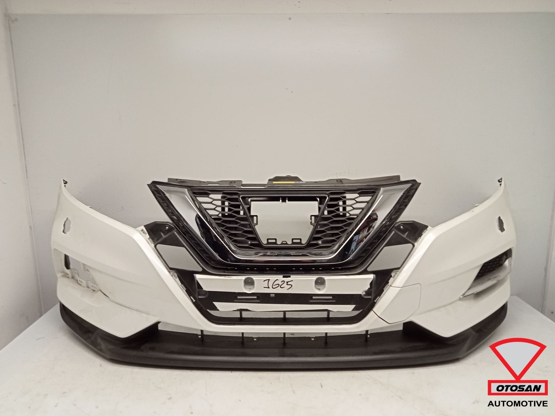 Nissan Qashqai J11 Facelift 2017-2021 pare-chocs avant KLS O, Nissan Motor Co., Ltd., Pare-chocs, Takashima 1-chome 1-1
220-8686  Yokohama