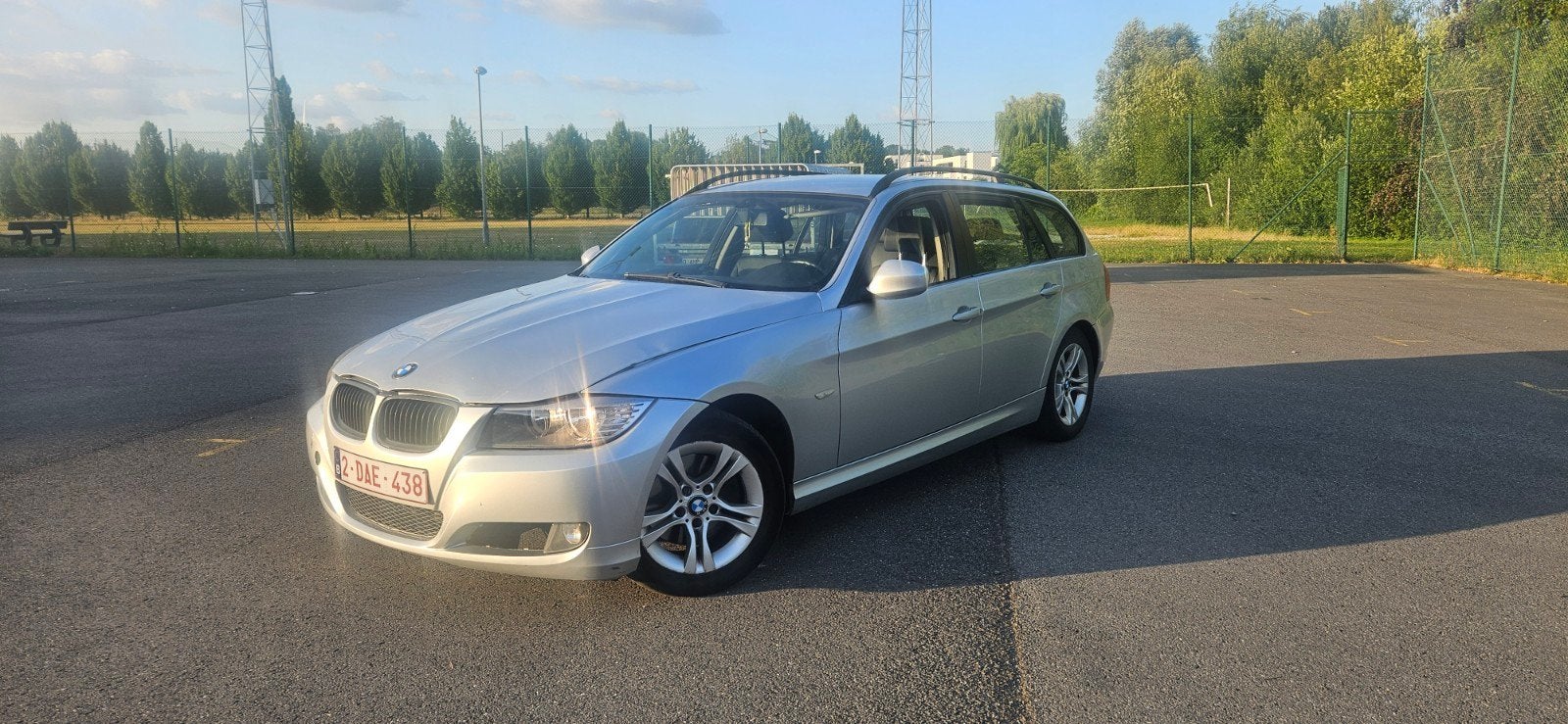 BMW E90 318d – 2009 – Euro 5 – Voor Export, Ophalen