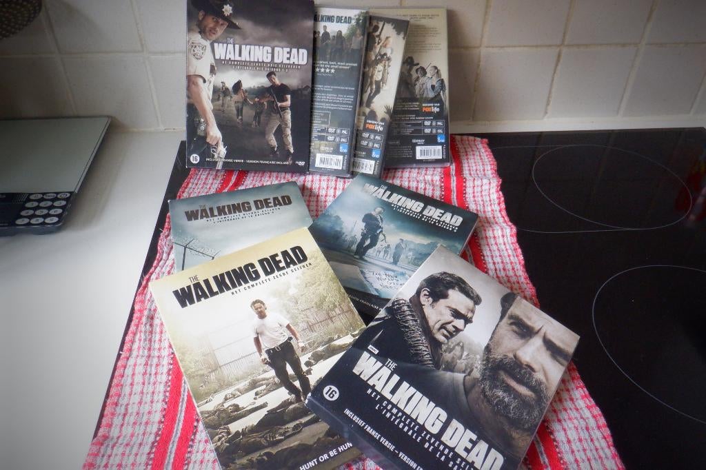 DVD Serie 1Tot en Met 7 The Walking Dead Volledig.(32 DVD'S), Vampiers of Zombies, Vanaf 16 jaar, Boxset, Ophalen of Verzenden