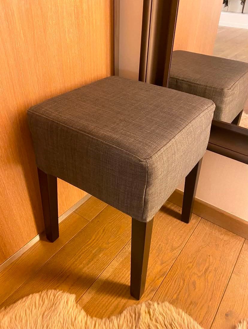2 stoeltjes, Maison & Meubles, Canapés | Repose-pieds & Poufs, Enlèvement, Comme neuf