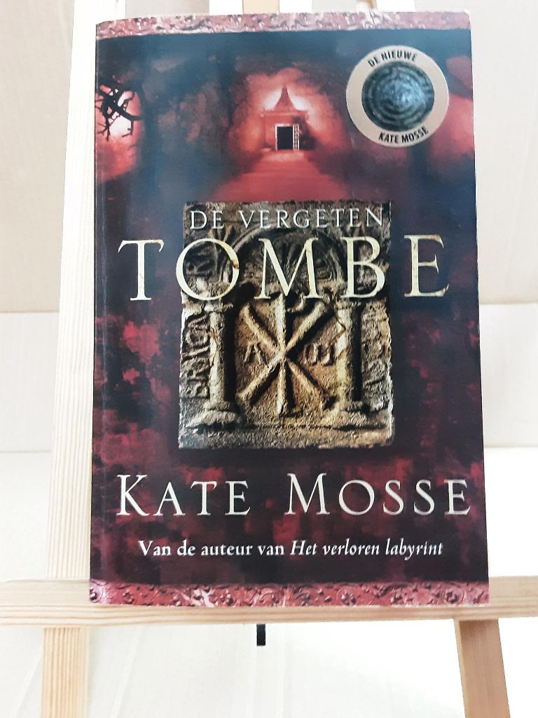 Kate Mosse. De vergeten tombe, België, Ophalen of Verzenden, Zo goed als nieuw, Kate Mosse