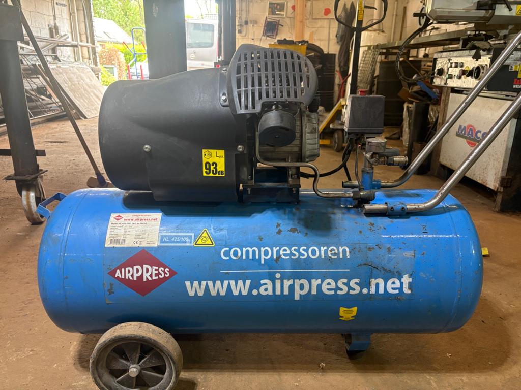 Compresseurs, Bricolage & Construction, Compresseurs, Enlèvement, Comme neuf