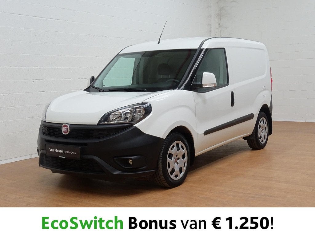 Fiat Doblò Cargo 1.6 Multijet SX+airco+apple car play, Autos, Achat, 90 ch, 4 portes, Entreprise