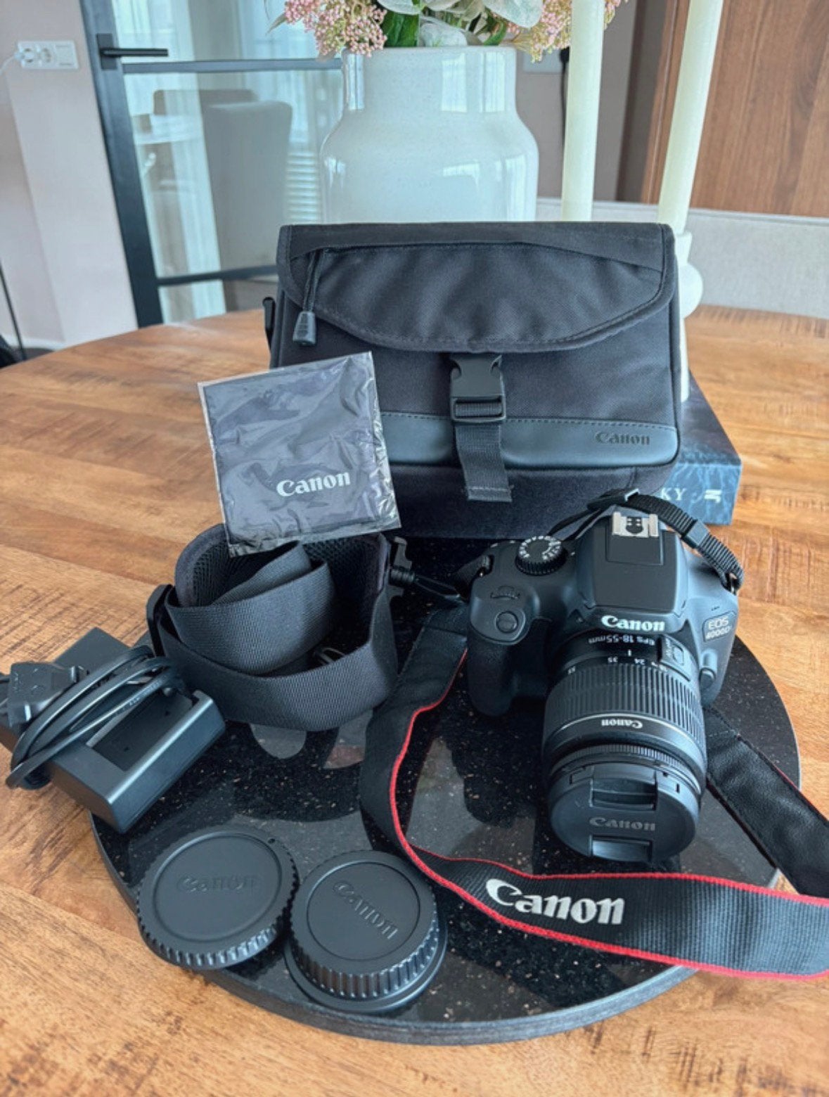 Canon EOS 4000D, Ophalen of Verzenden, Canon, Zoom
