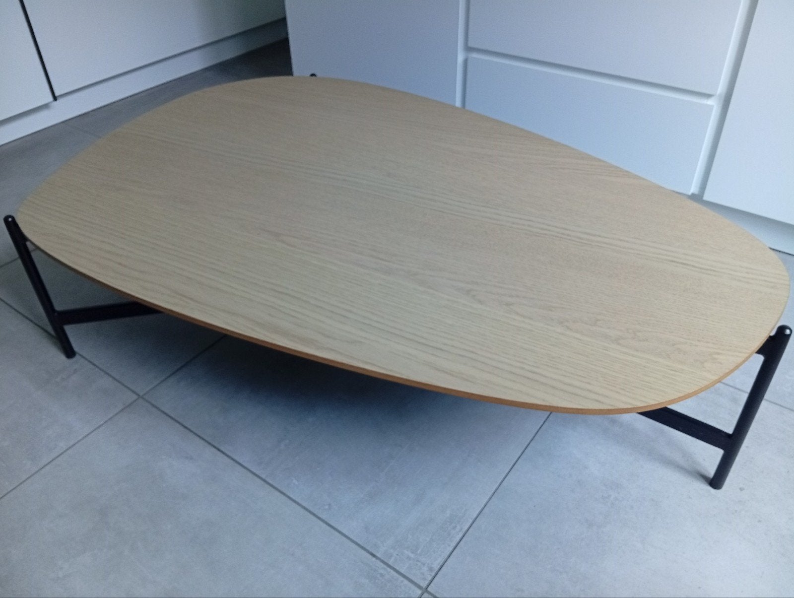Table basse avec plateau en chêne, design spécial, Maison & Meubles, Enlèvement