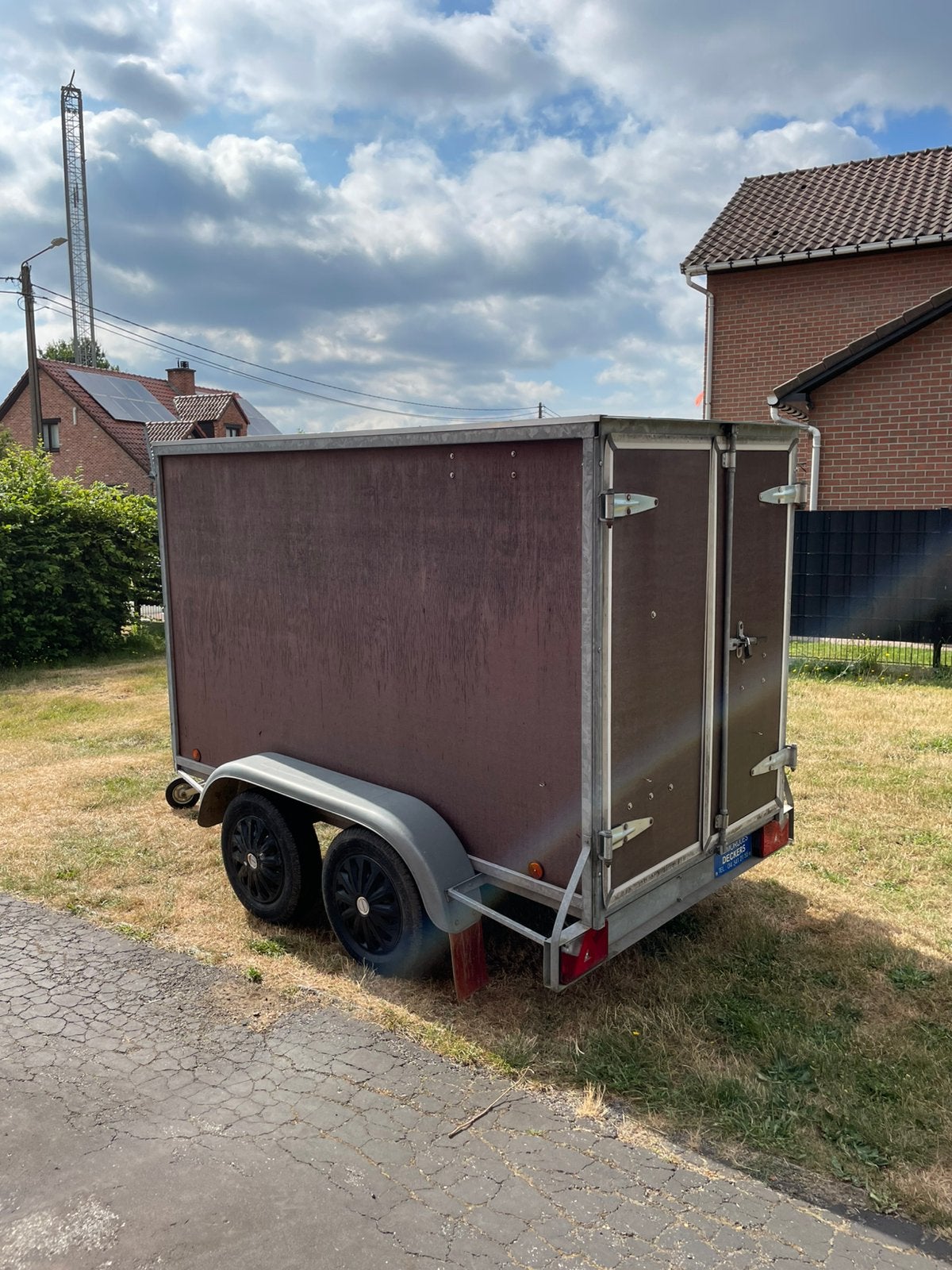 Gesloten aanhangwagen dubbelas 750kg, Auto diversen, Aanhangers en Bagagewagens, Ophalen, Zo goed als nieuw