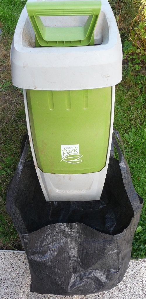 Broyeur Central Park CPE2540S2, Sac de ramassage, Enlèvement, Utilisé, Électrique