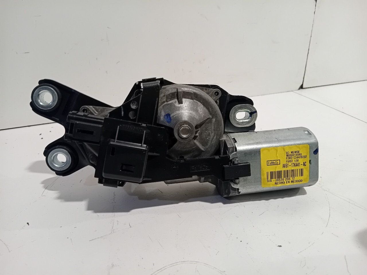 Ruitenwissermotor achter Ford B-Max, Onderdelen@venauto.nl, Van der Ven Autorecycling B.V., Gebruikt, Ettenseweg 76, 4706 PB Roosendaal, The Netherlands