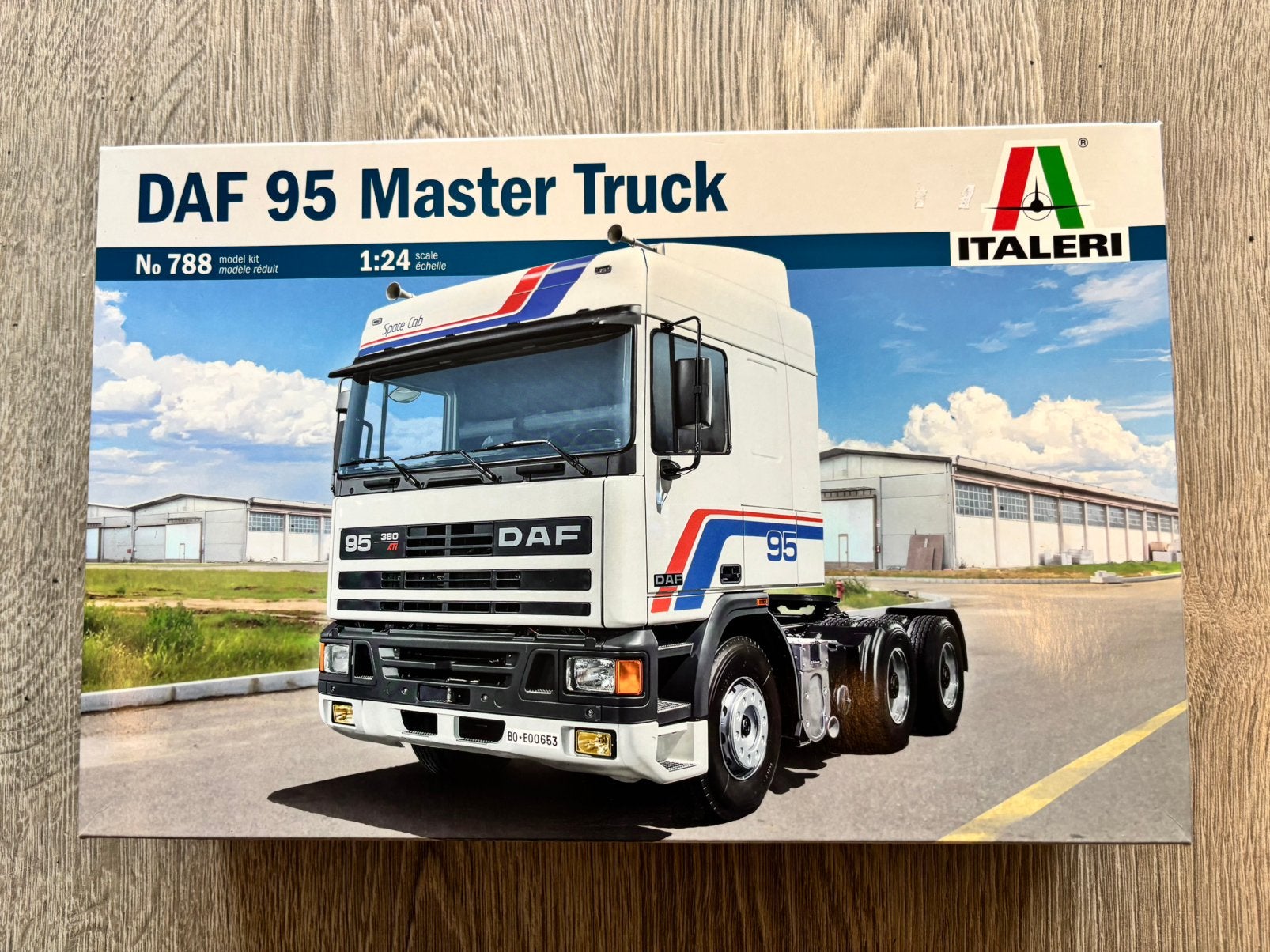 Daf truck, Hobby en Vrije tijd, Modelbouw | Auto's en Voertuigen, Ophalen of Verzenden, Nieuw, Truck
