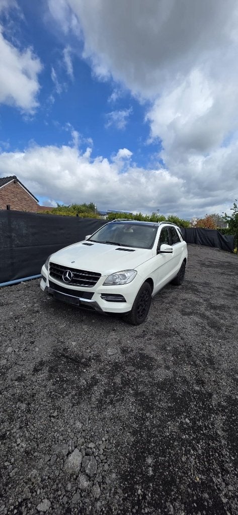 Mercedes ML 250 BLUETEC 204pk(Bouwjaar 2014/217.000km)Export, Auto's, Euro 6, 4 cilinders, Wit, Leder