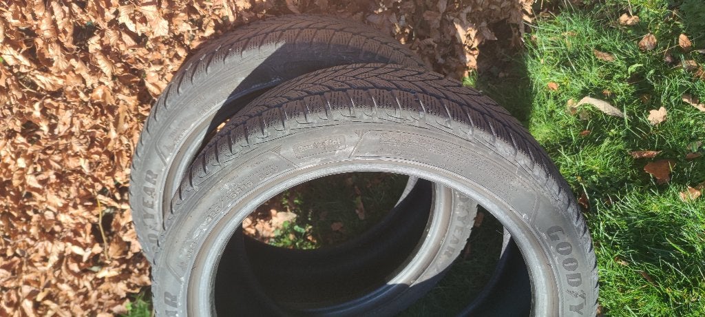 Pneus d'hiver 225/45R18 95v, Enlèvement