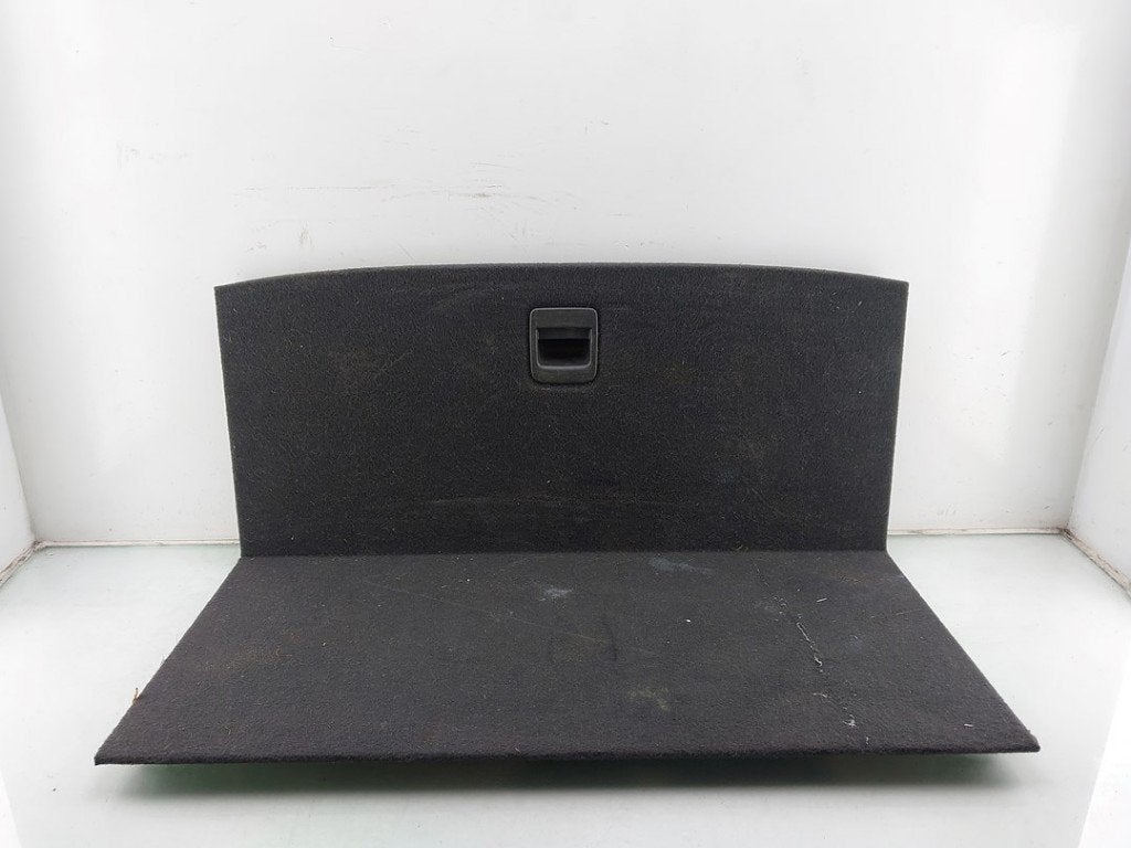 TAPIS DE COFFRE Macan (95B) (|95B861531OF2|95B861531|), Porsche Deutschland GmbH, Porscheplatz 1
70435  Stuttgart, DE, Porsche