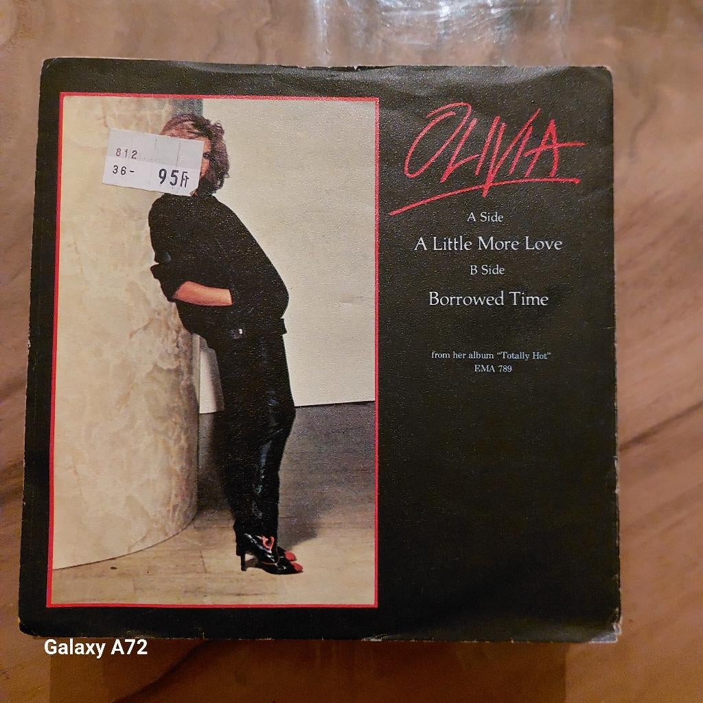 olivia newton john a little more love, Gebruikt, 7 inch, Single, Ophalen of Verzenden