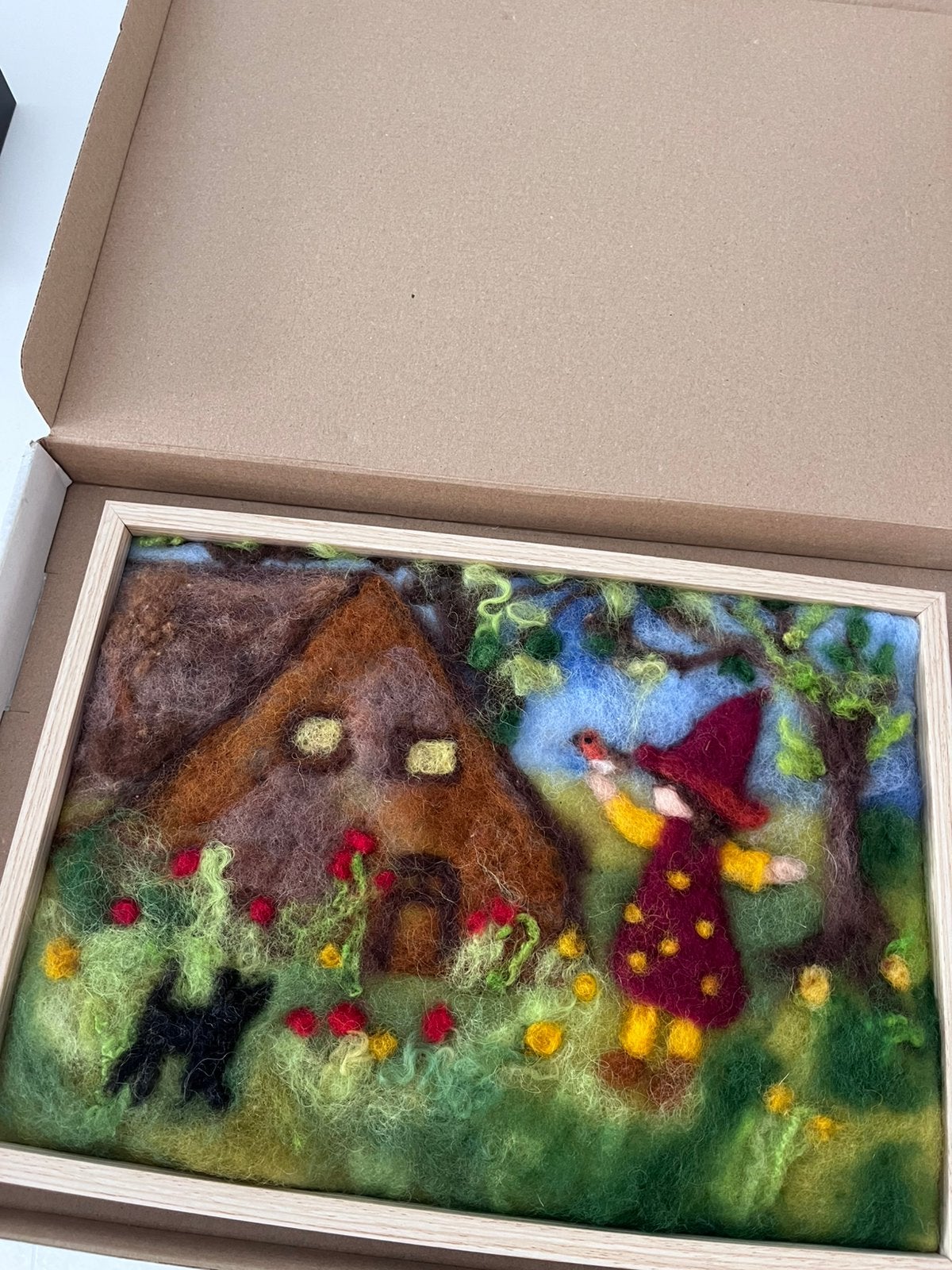 Wol vilt schilderij sprookje, Ophalen of Verzenden, Ingelijst
