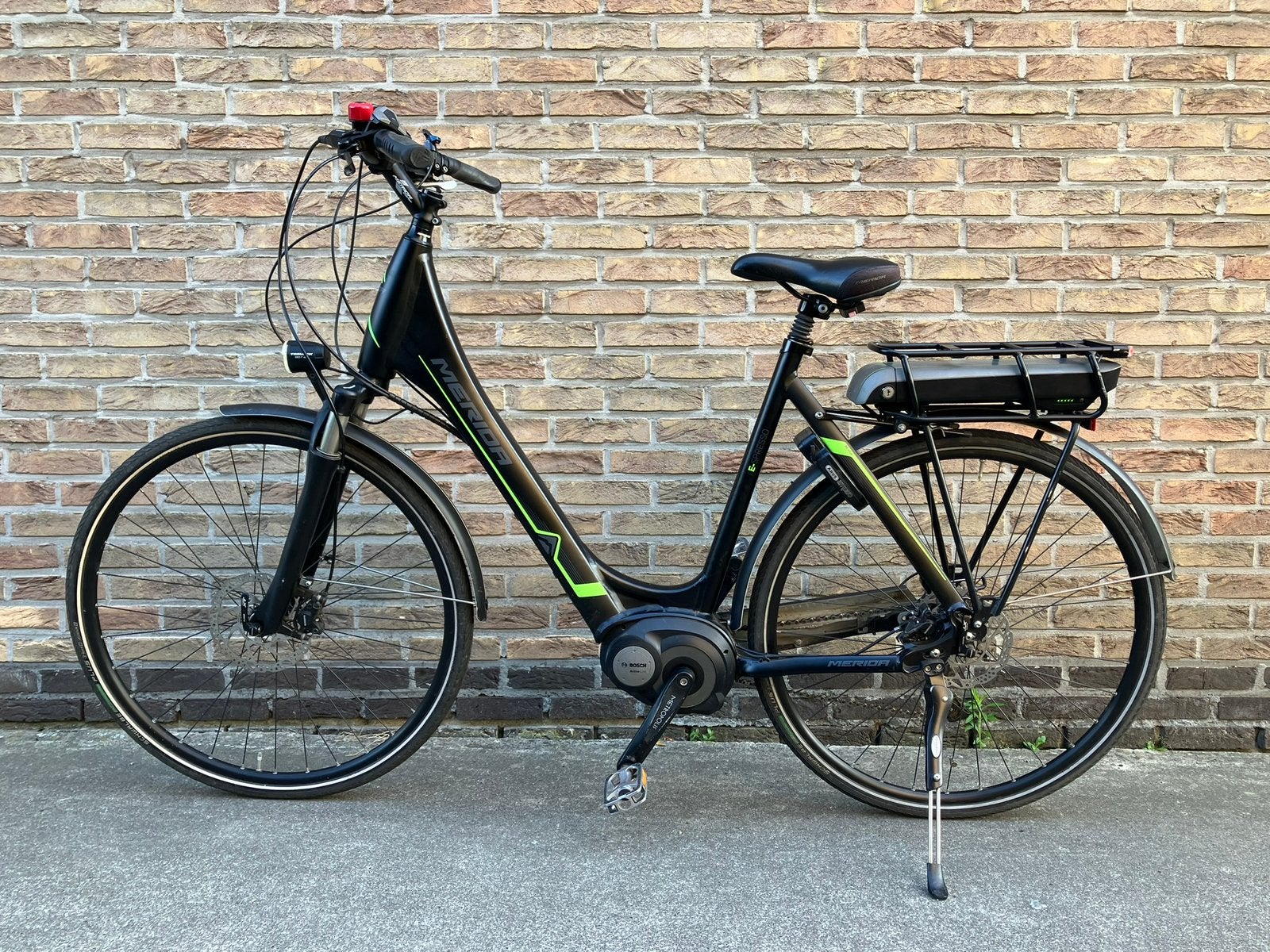 Merida elektrische damesfiets met Bosch middenmotor, Fietsen en Brommers, Elektrische fietsen, Ophalen, Zo goed als nieuw