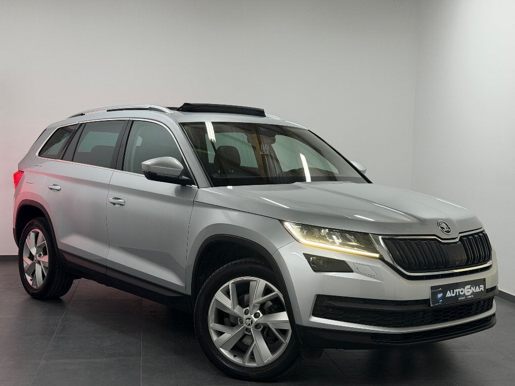Skoda Kodiaq 2.0 TDi 4x4 Euro6 - Navi - Camera360 - CarPlay, Autos, Argent ou Gris, Achat, Entreprise, 7 places