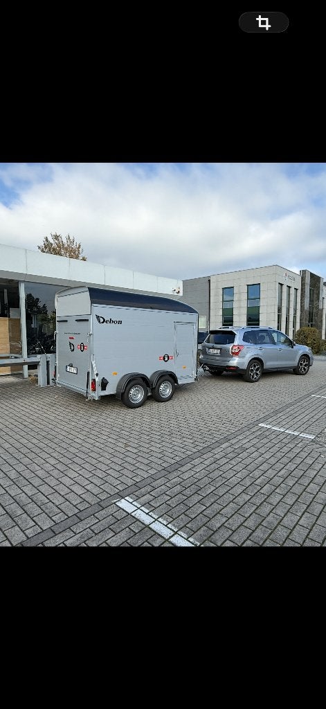 Te huur gesloten geremde motorttrailer, Enlèvement, Comme neuf