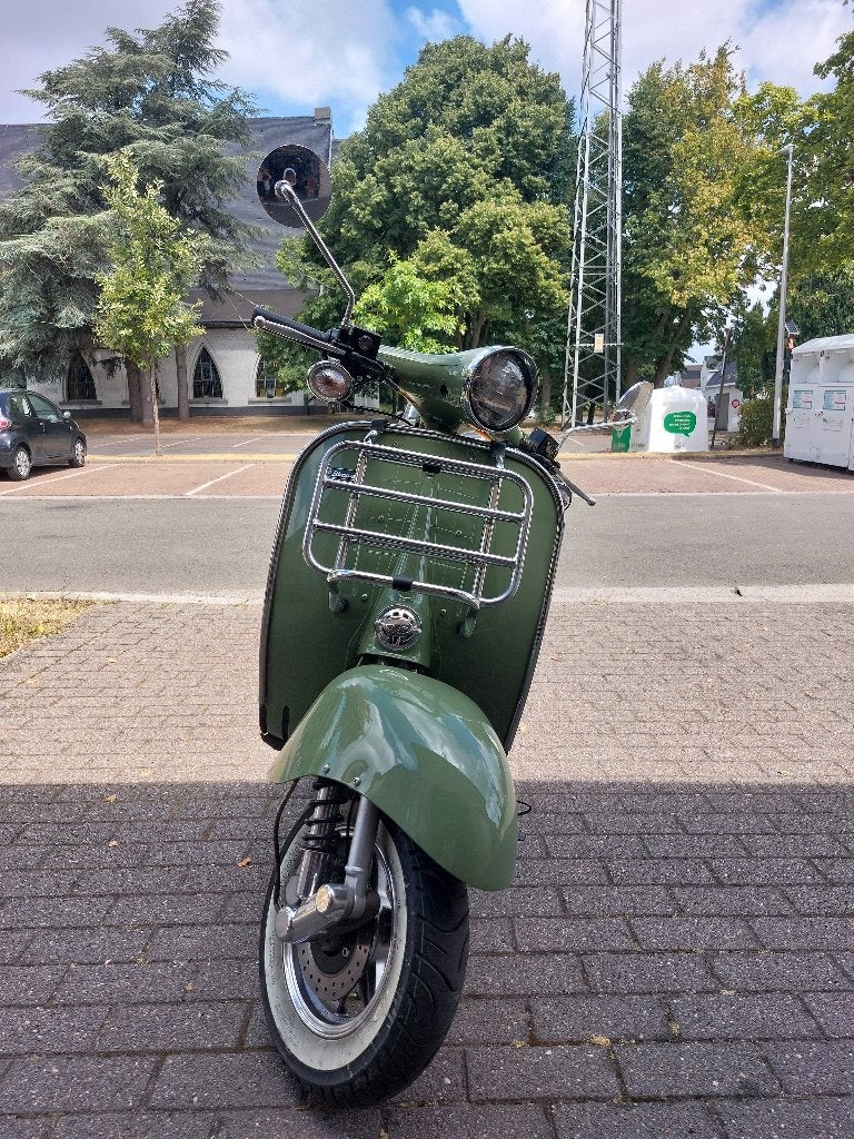 Scooter 125cc, Ophalen, Zo goed als nieuw, Benzine, 125 cc