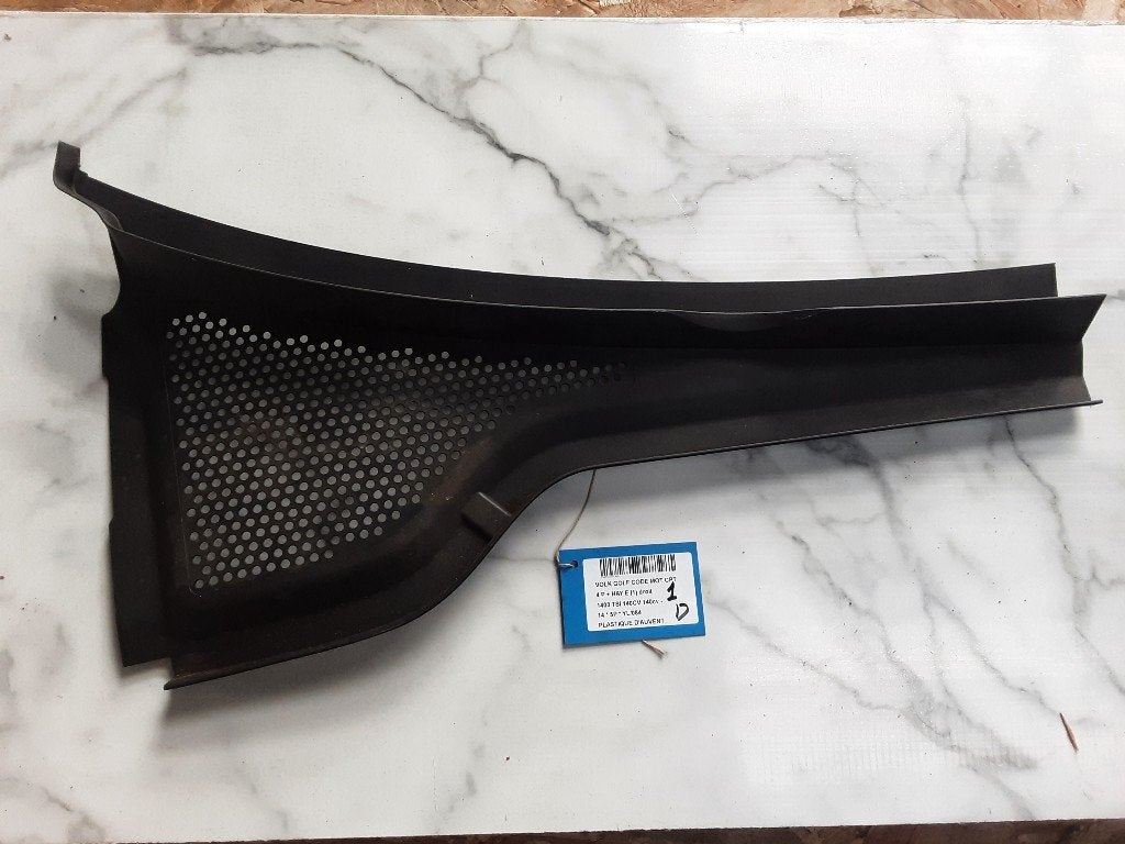 SIERLIJSTEN VOORRUIT Volkswagen Golf VII (AUA) (5G1819404A), Auto-onderdelen, Gebruikt, Mevr. I. Hauben, Rue de l'Espoir 34 34
4030  GRIVEGNÉE, BE