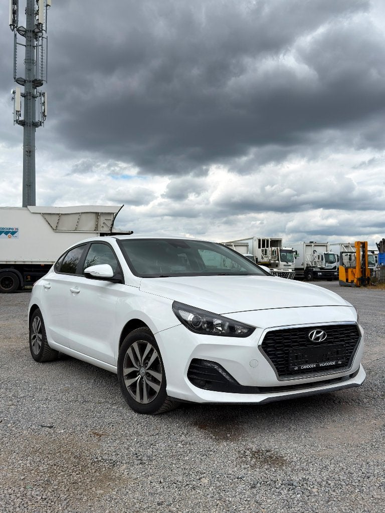 Hyundai i30, Auto's, 4 deurs, Stof, Wit, Bedrijf