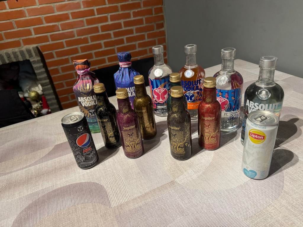 Tomorrowland Dranken Collectie, Diversen, Ophalen, Zo goed als nieuw