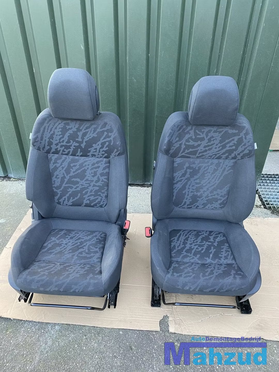 Peugeot 3008 interieur voorstoel achterbank deurpaneel, Auto-onderdelen, Taurusavenue 1
2132 LS  Hoofddorp, NL, Gebruikt, Contact.group@renault.com