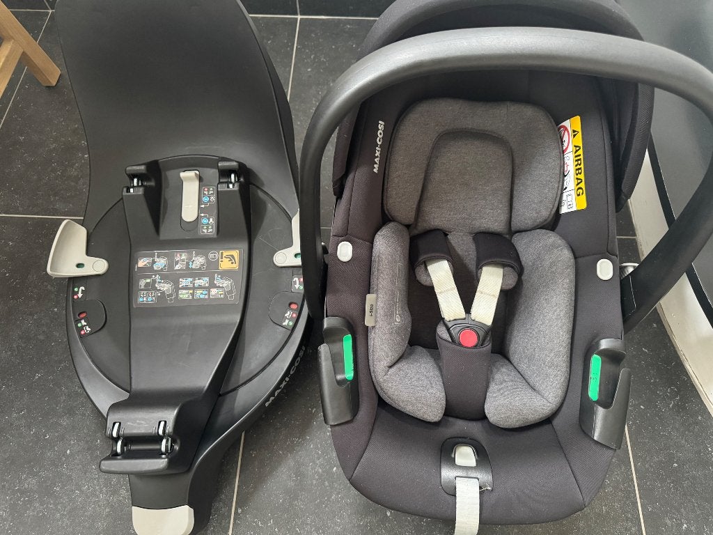 Maxicosi pebble 360 + familyfix 360, Kinderen en Baby's, Autostoeltjes, Ophalen, Maxi-Cosi