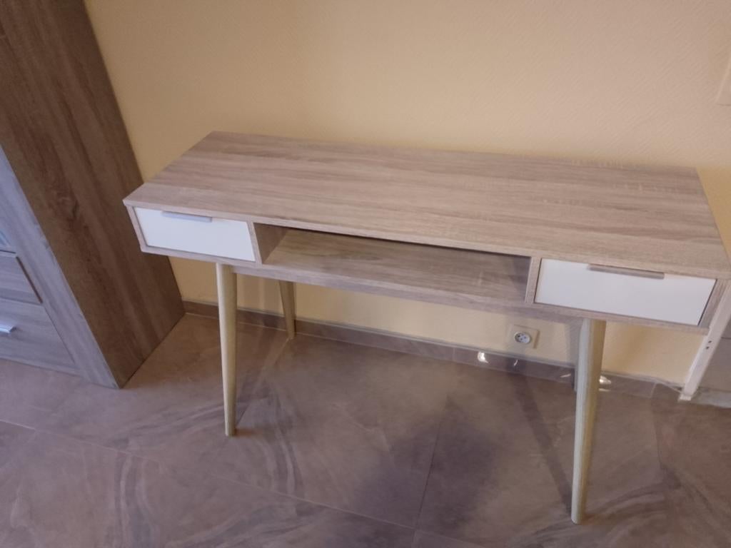 Mobilier adapté à un PC et un bureau, Maison & Meubles, Enlèvement