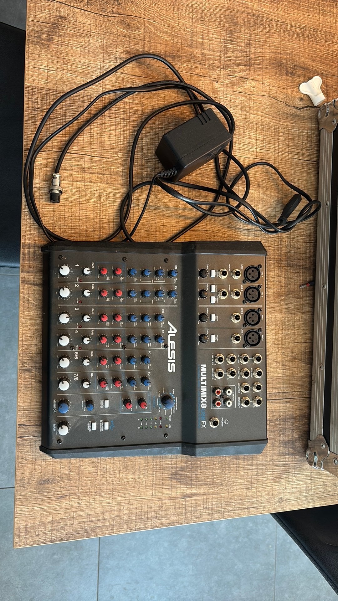 Mengpaneel, Muziek en Instrumenten, Ophalen, Zo goed als nieuw