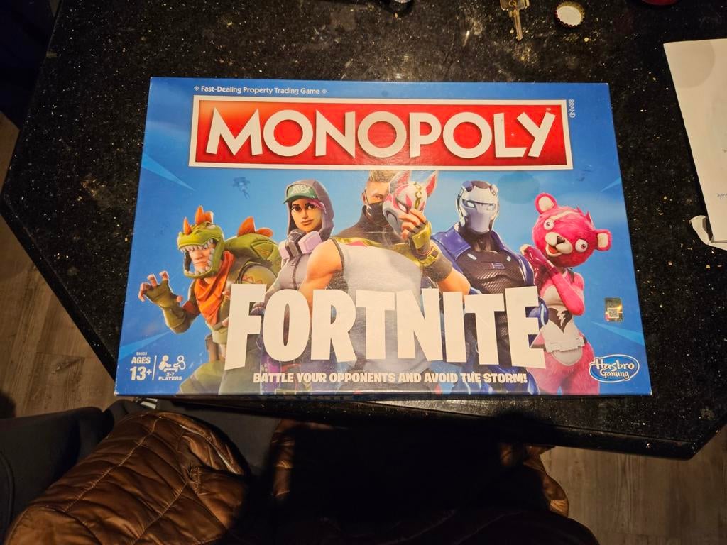 Monopoly Fortnite, Ophalen