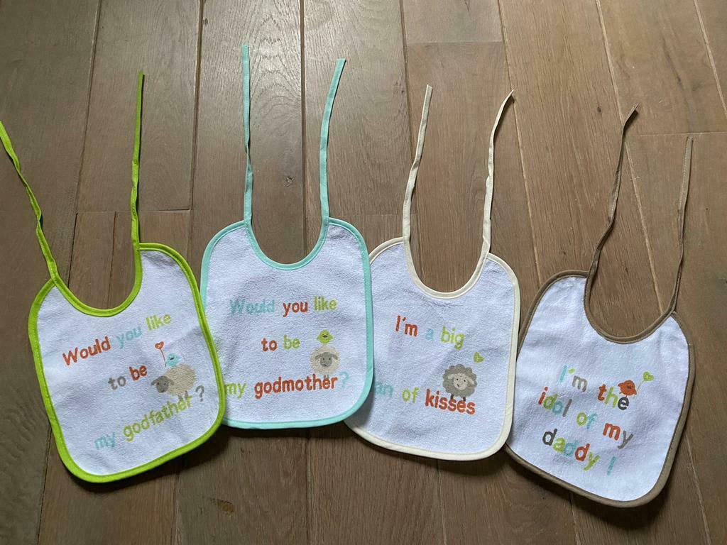 Set 4 nieuwe slabbetjes van Prémaman, Enlèvement ou Envoi, Neuf, Autres types