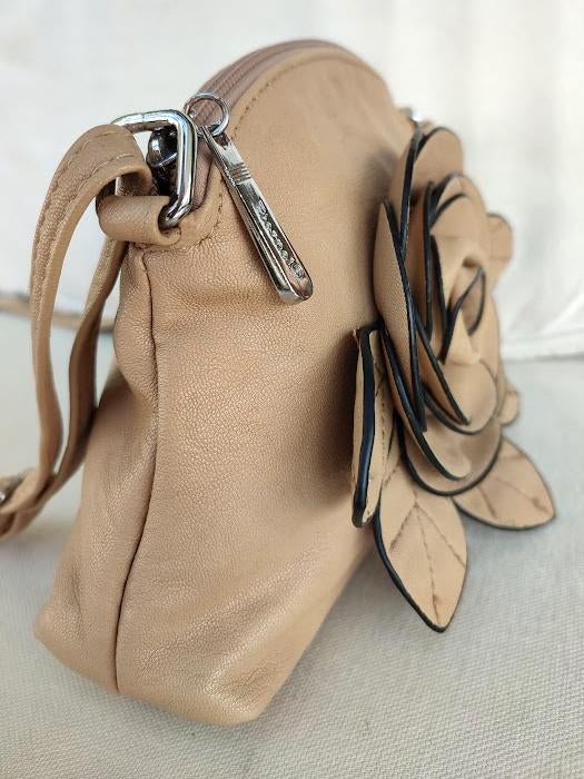Klein handtasje / Petit sac à main, Handtassen en Accessoires, Toilettassen, Zo goed als nieuw, Beige, Ophalen of Verzenden