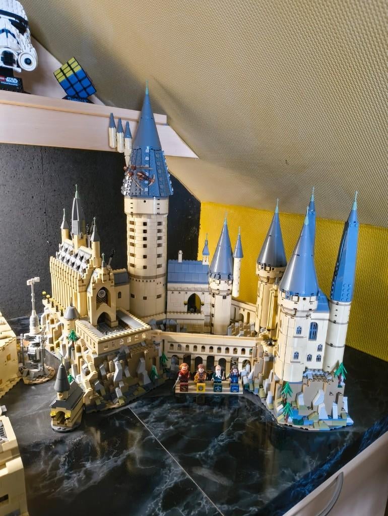 71043: Hogwarts Castle (Harry Potter), Ophalen, Zo goed als nieuw, Complete set, Lego