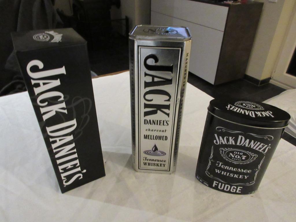 Blikken doos metalen doos JACK DANIEL'S Whiskey 3 exemplaren, Ophalen