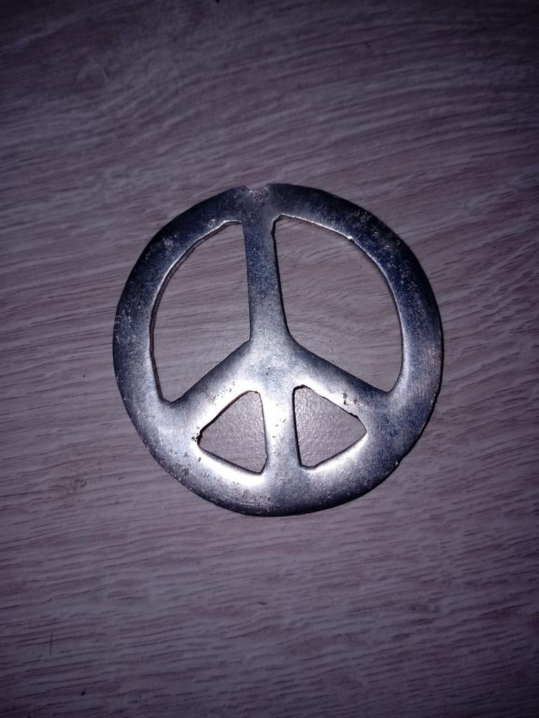 Décoration métallique symbole de la paix, Autos : Pièces & Accessoires, Enlèvement ou Envoi, Utilisé